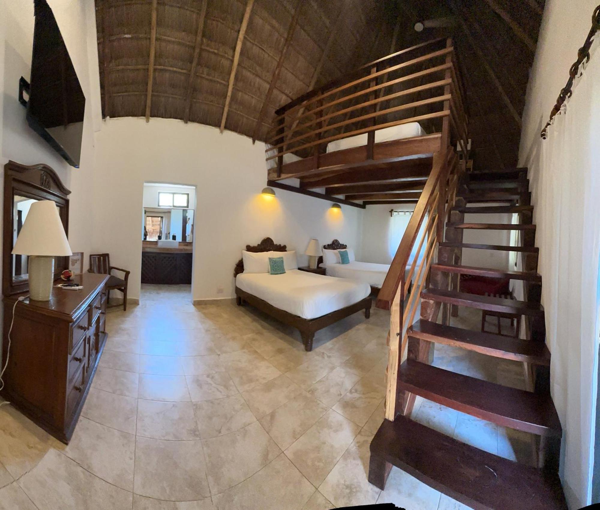 Na Balam Hotel Isla Mujeres Bagian luar foto